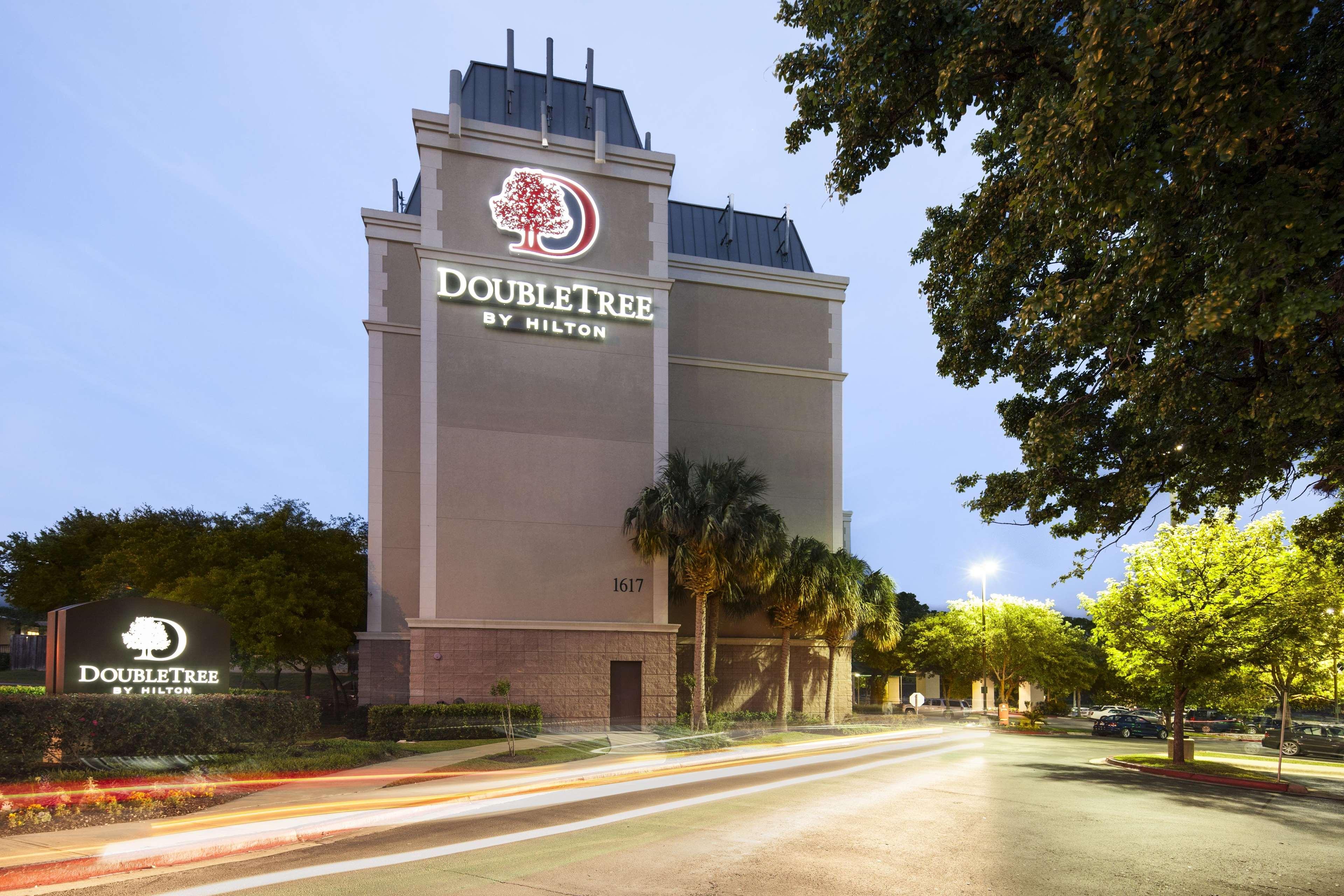 Doubletree By Hilton Austin-University Area Екстер'єр фото